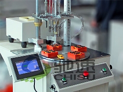 汽車模型自動鎖螺絲機-4軸轉臺式