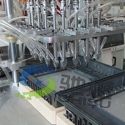 散熱器擰螺絲機